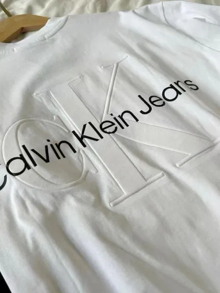 Calvin Klein Jeans Logo T-Shirt White T-Shirt - 10