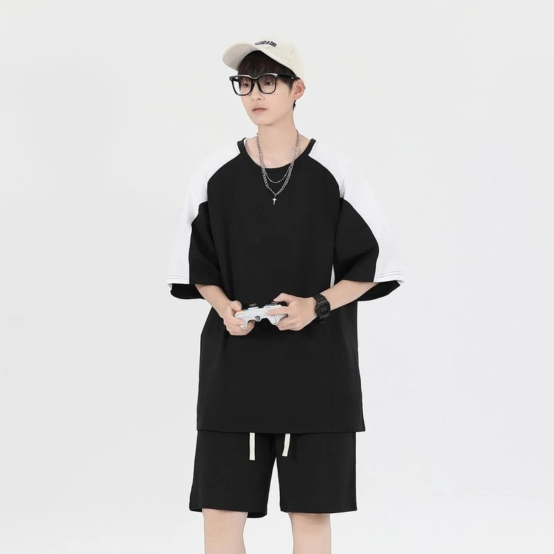 Design Oversized T-Shirt and Shorts Set Beige with Black Stripes Casual Set - 25