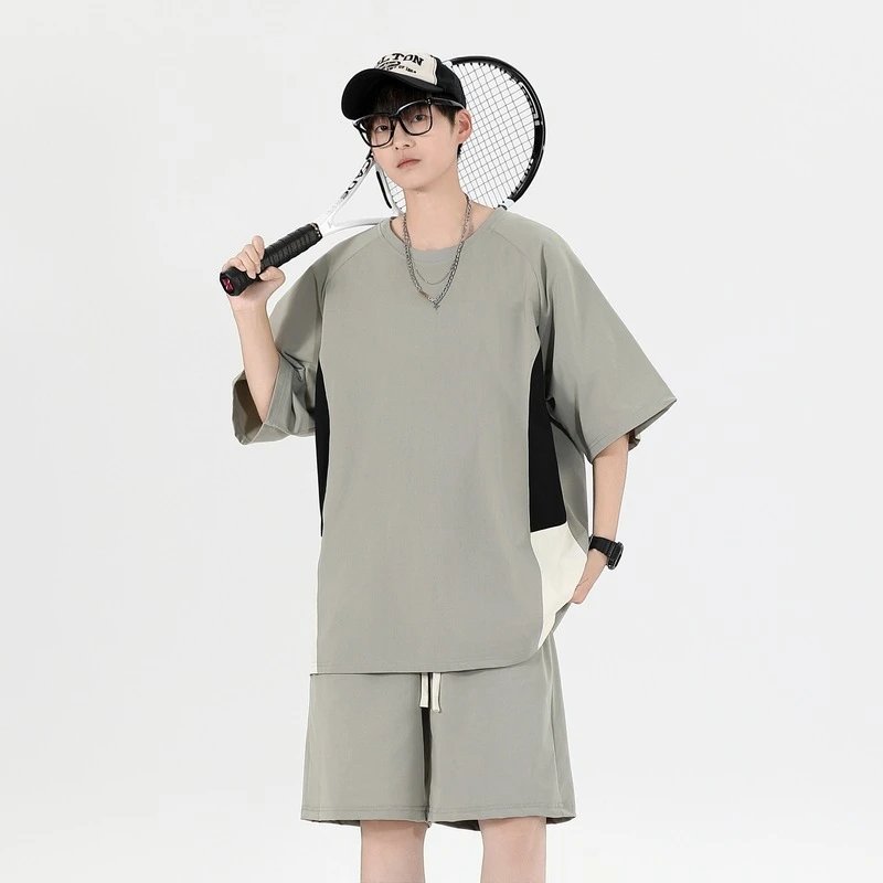 Design Oversized T-Shirt and Shorts Set Beige with Black Stripes Casual Set - 30