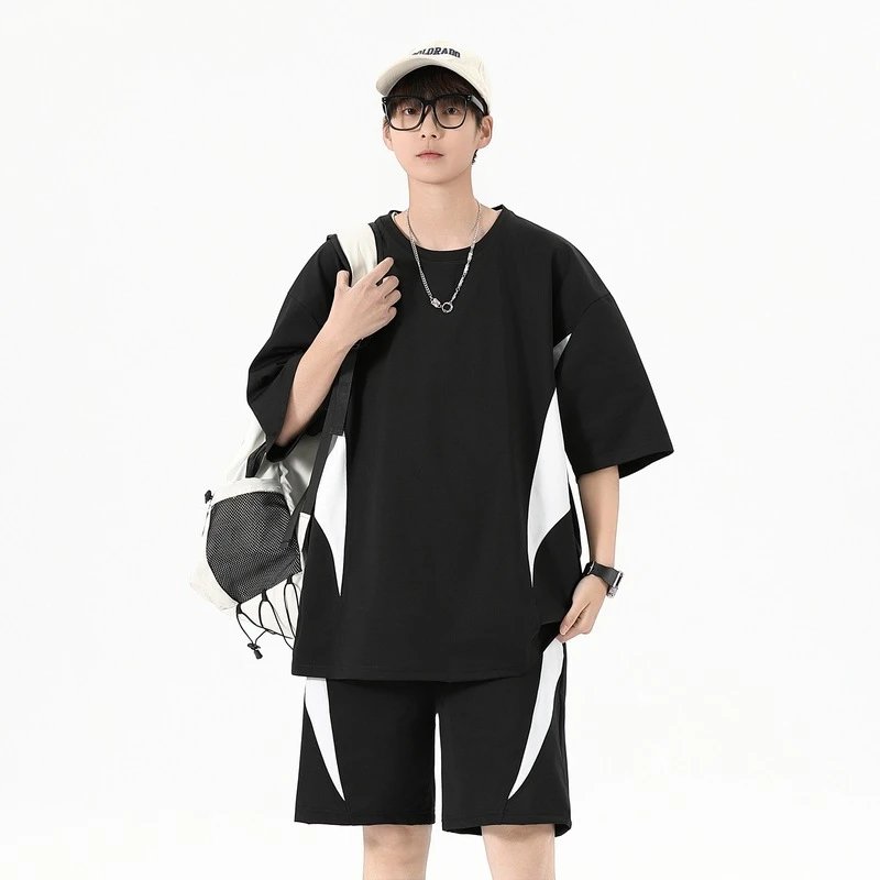 Design Oversized T-Shirt and Shorts Set Beige with Black Stripes Casual Set - 44