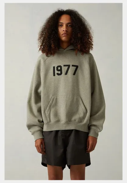 Design 1977 Graphic Hoodie Gray - 27