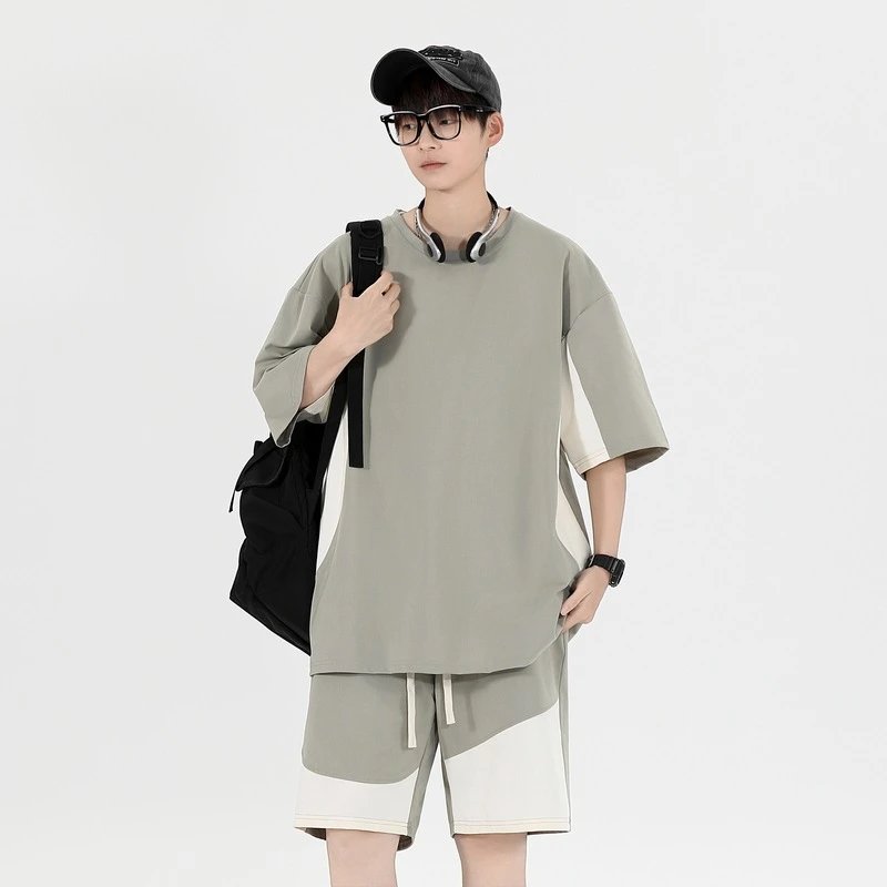 Design Oversized T-Shirt and Shorts Set Beige with Black Stripes Casual Set - 34