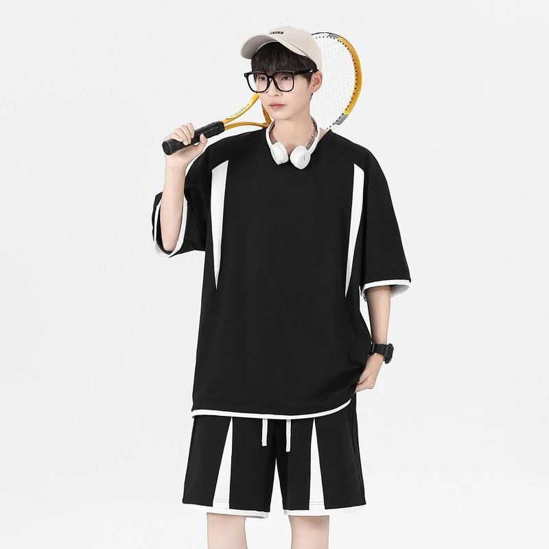 Design Oversized T-Shirt and Shorts Set Beige with Black Stripes Casual Set - 41