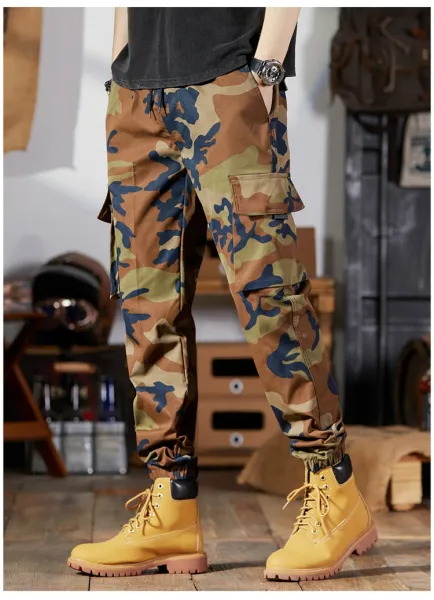 Carhartt Work In Progress Camo Cargo Pants Multicolor Pants - 12
