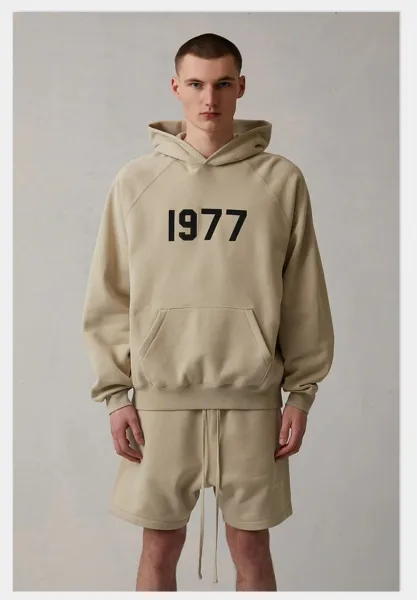 Design 1977 Graphic Hoodie Gray - 24