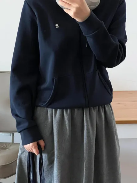 Design Zip-Up Hoodie Navy with White Logo - 11