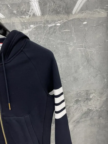 Thom Browne Skiing Dachshund Embroidered Navy Sweatpants - 19