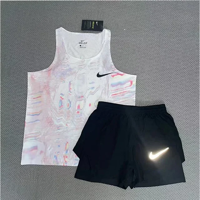 Nike Matching Sets Patterned running top and reflective shorts set product detail image 19