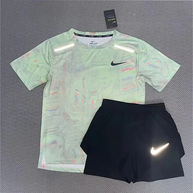 Nike Matching Sets Patterned running top and reflective shorts set product detail image 15