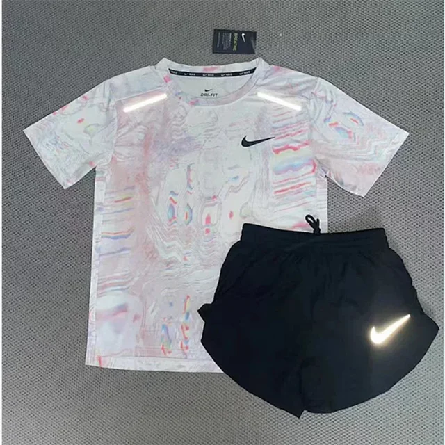 Nike Matching Sets Patterned running top and reflective shorts set product detail image 16