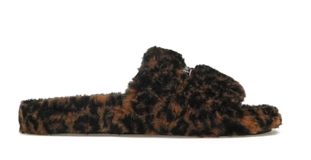 Balenciaga Slippers Furry Logo Slide product detail image 2