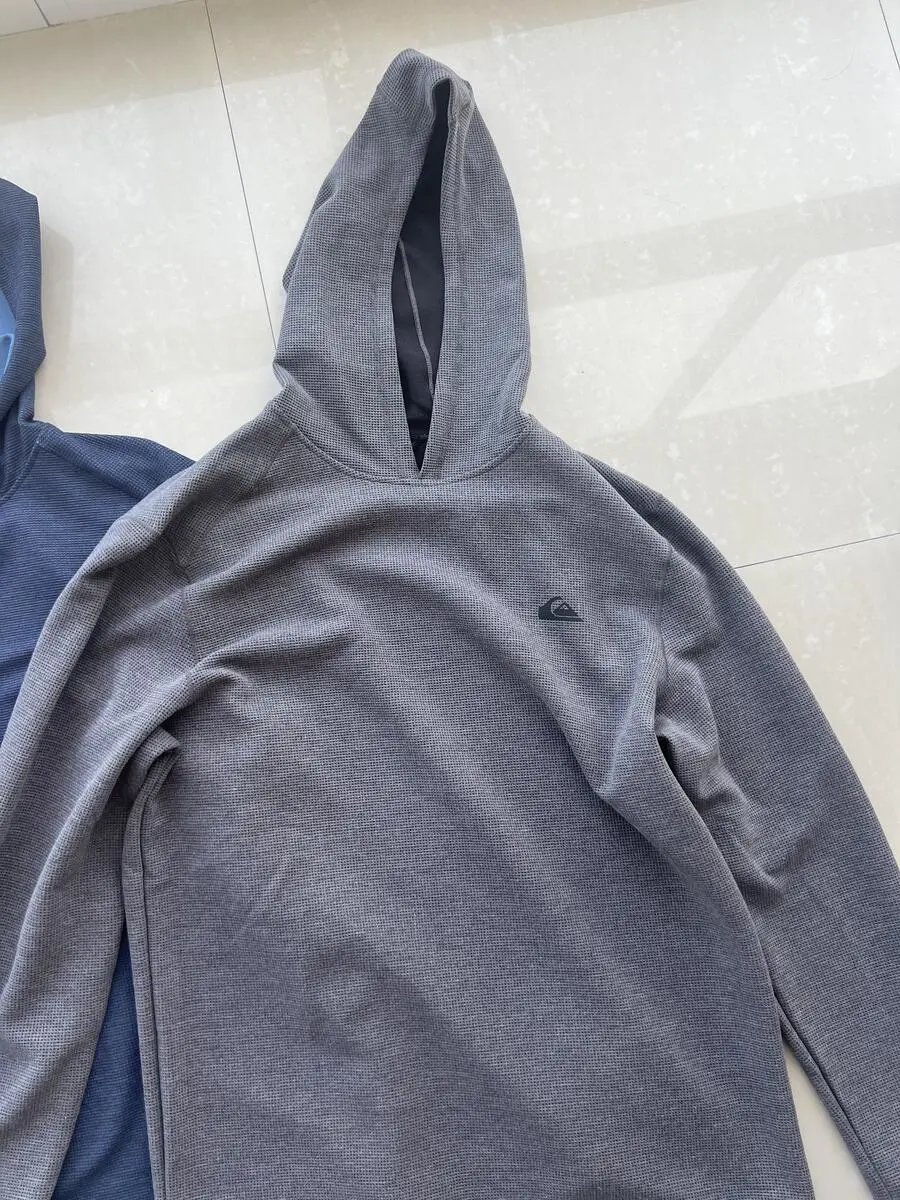 blackish gray
