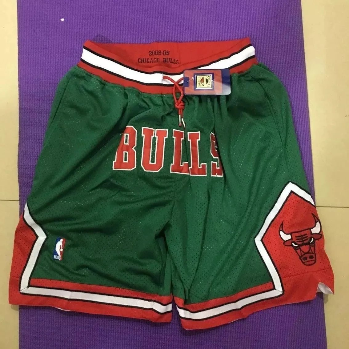 Mitchell & Ness Chicago Bulls 1997-98 Swingman Shorts Red - 7