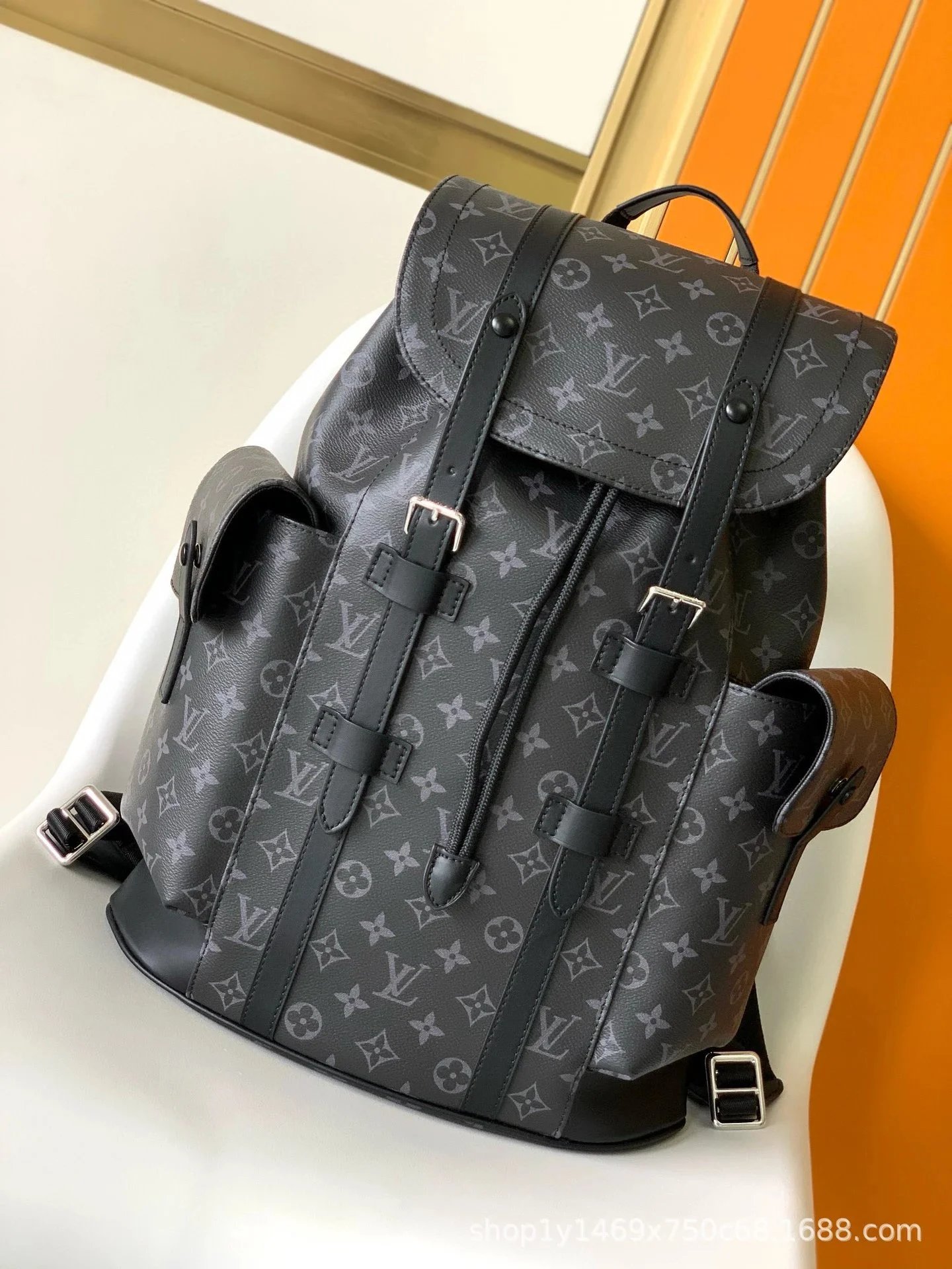 Louis Vuitton Travel Bags Monogram duffel bag with shoulder strap image 4