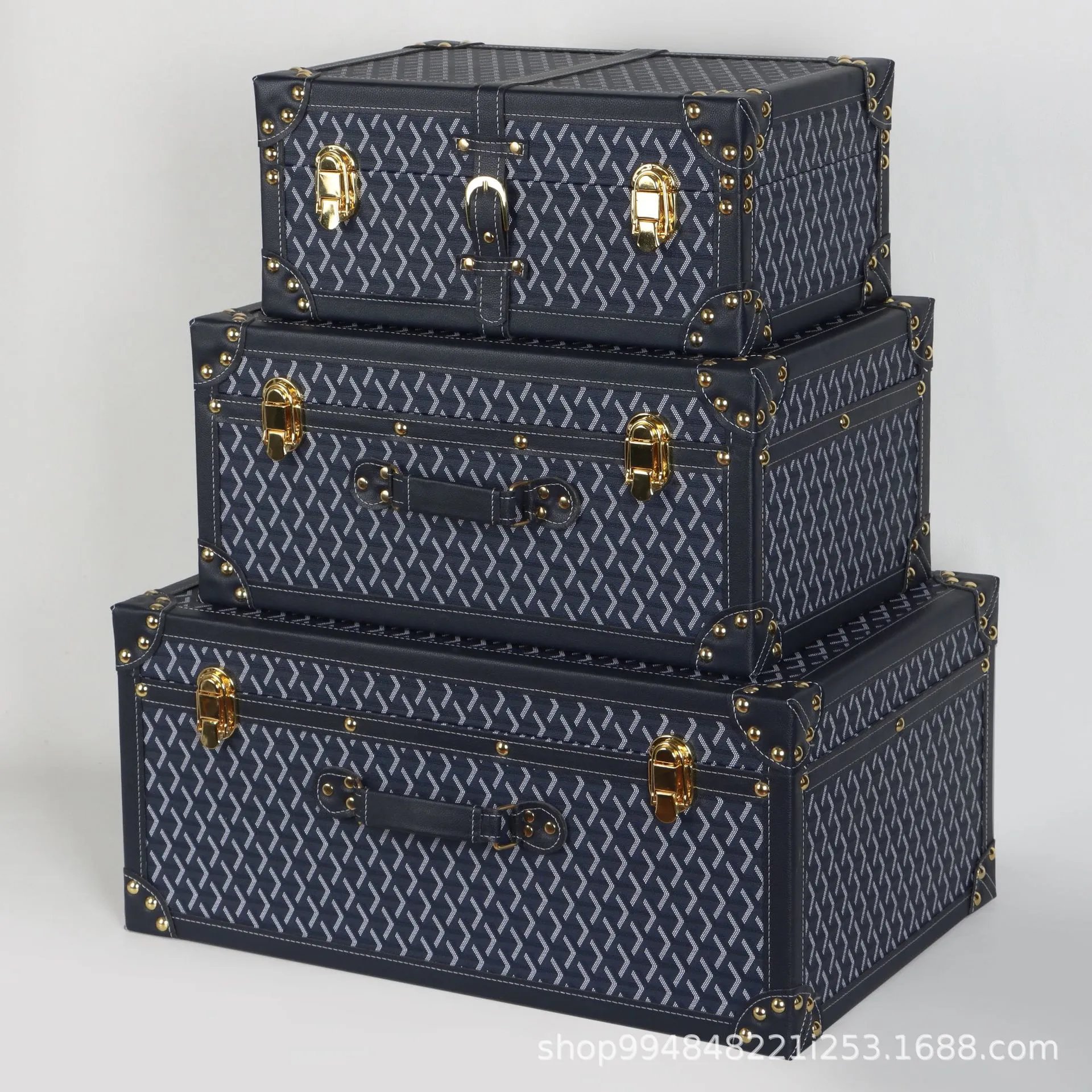 Unbranded Uncategorized Studded patterned storage trunk set with metal latches image 4