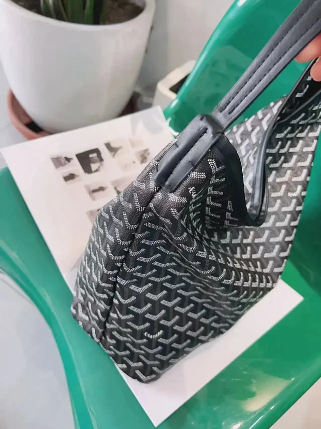 Goyard Travel Bags Chevron monogram duffel bag product detail image 7