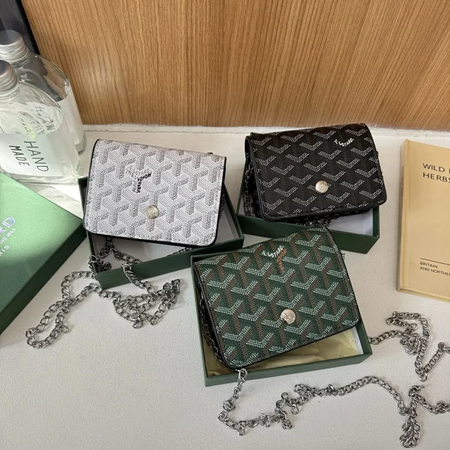 Goyard Travel Bags Chevron monogram duffel bag product detail image 4
