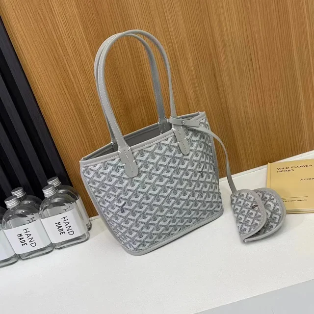 Goyard Travel Bags Chevron monogram duffel bag product detail image 10