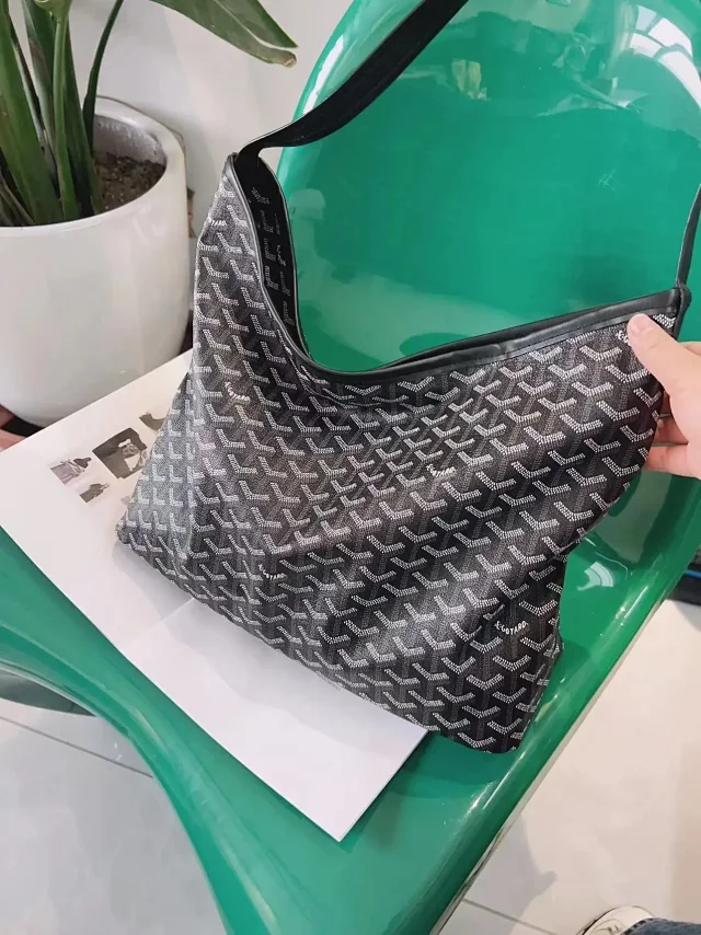 Goyard Travel Bags Chevron monogram duffel bag product detail image 5