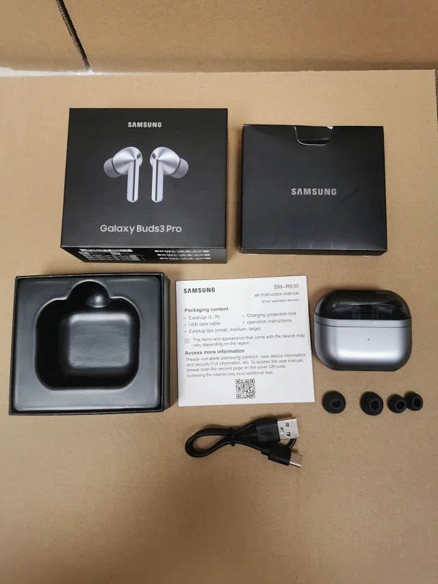 Samsung Headphones Galaxy Buds3 Pro product detail image 5