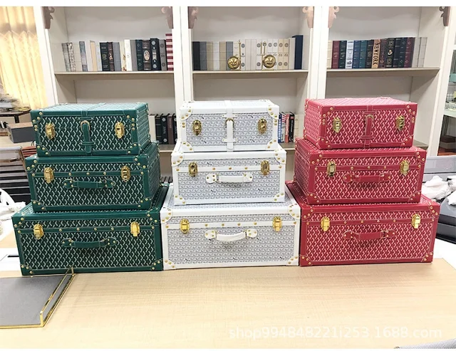 Unbranded Uncategorized Studded patterned storage trunk set with metal latches product detail image 2