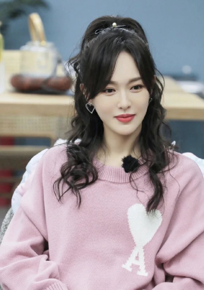 AMI Pink Heart A Logo Knit Sweater for Women