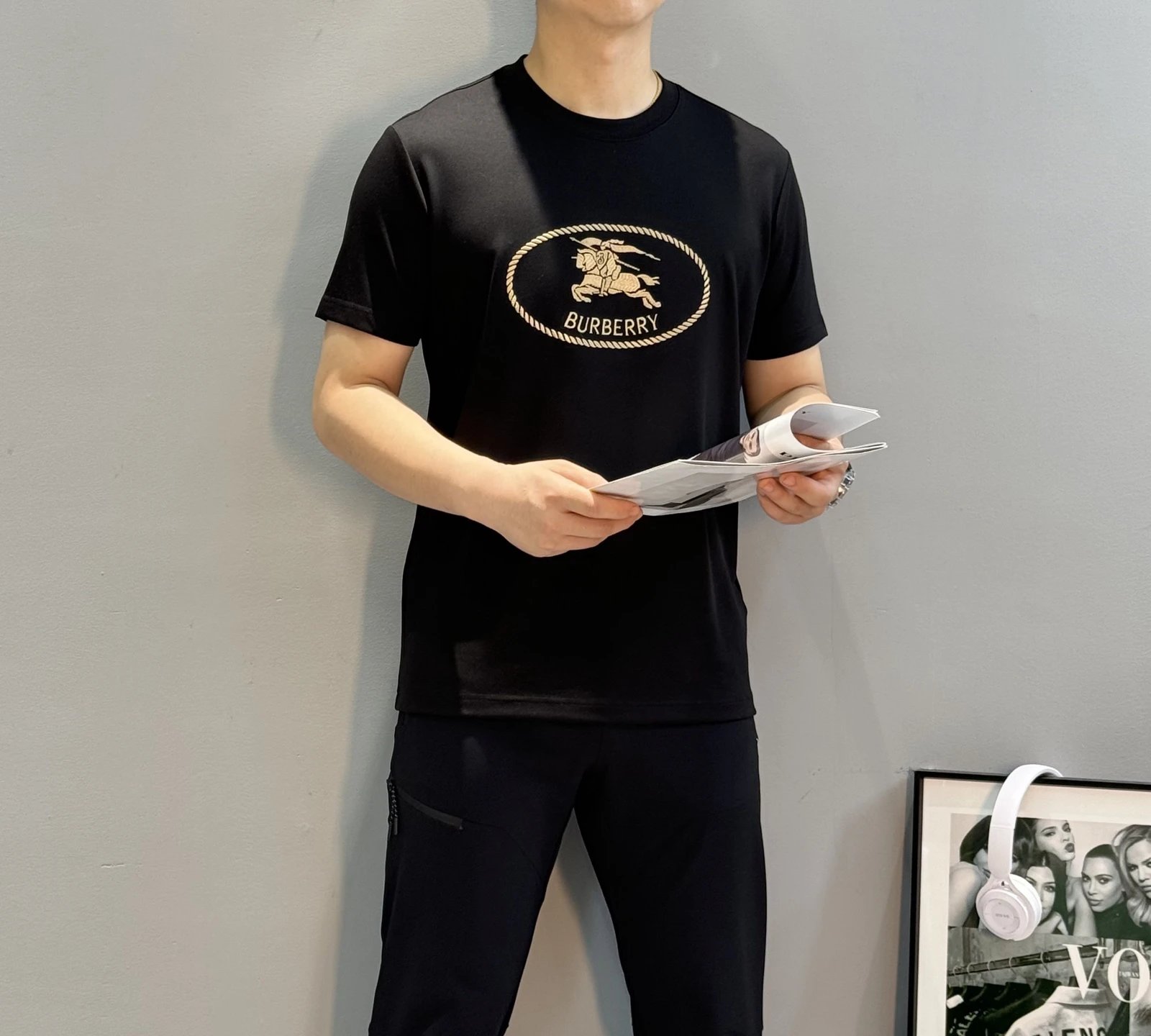 Burberry Men’s Black Cotton Equestrian Logo T-Shirt
