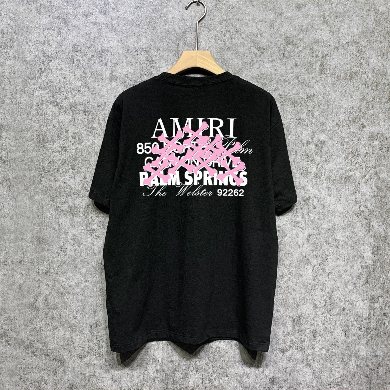 AMIRI Black Cotton Logo Pink Cross T-Shirt