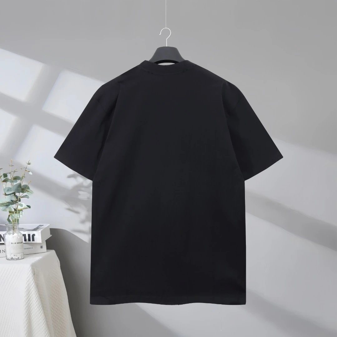 Balenciaga Unisex Black T-Shirt featuring bold “Nologo” print, premium cotton fabric, minimalist streetwear design, perfect for casual and fashion-forward looks.