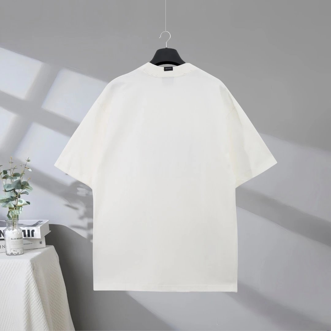 Balenciaga T-Shirt, unisex oversized cotton tee with “Many Kisses” graphic, minimalist streetwear style, soft fabric, perfect for casual trendy looks and daily wear.