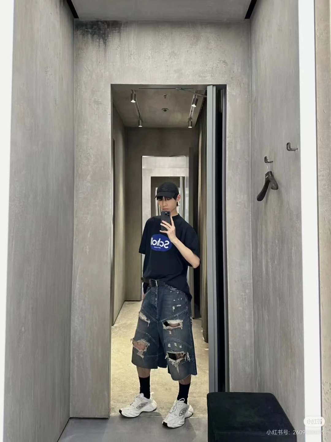 Balenciaga Black Oversized T-Shirt Blue Logo Cotton