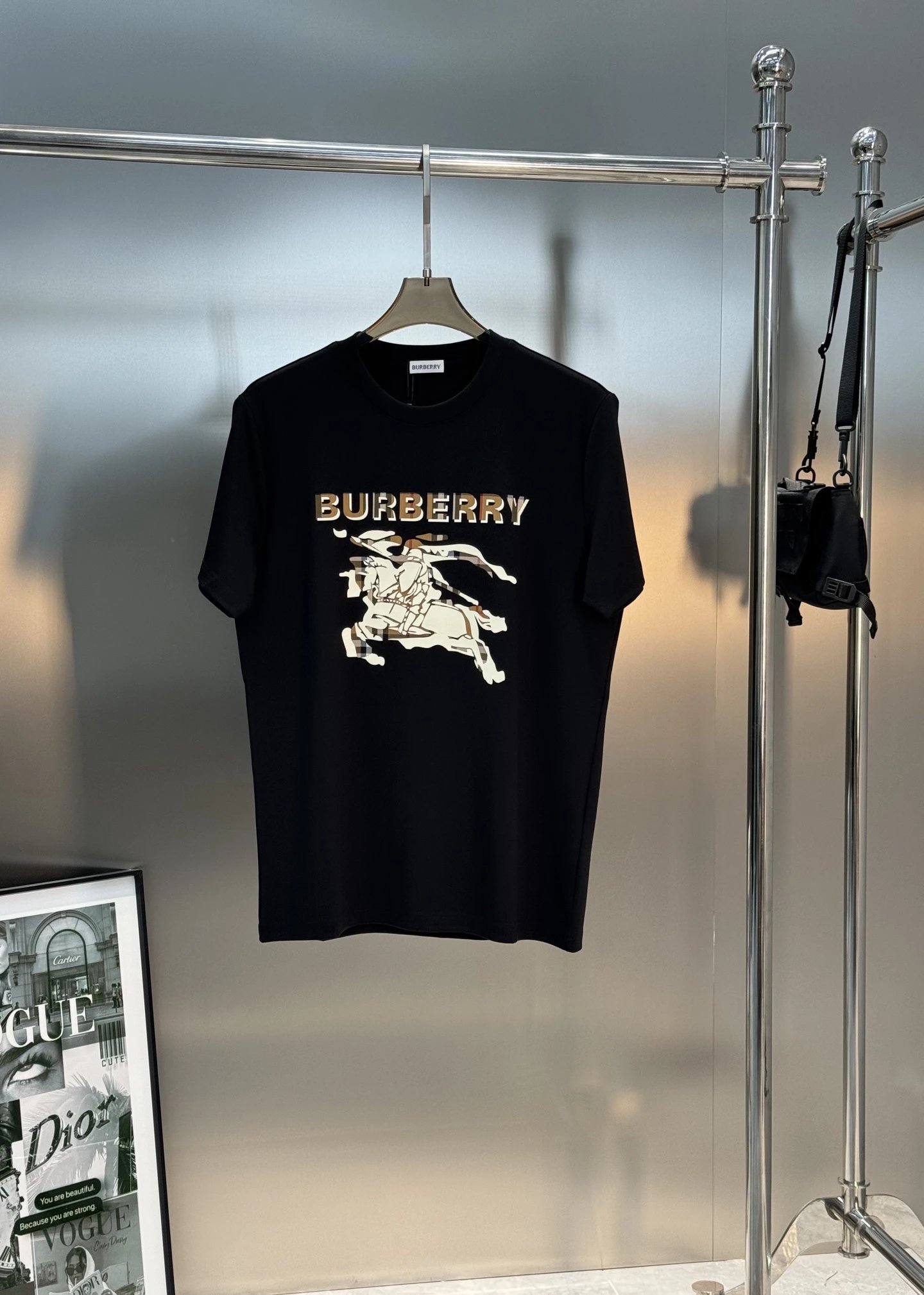 Burberry Men Classic Logo Horse Print Cotton T-Shirt