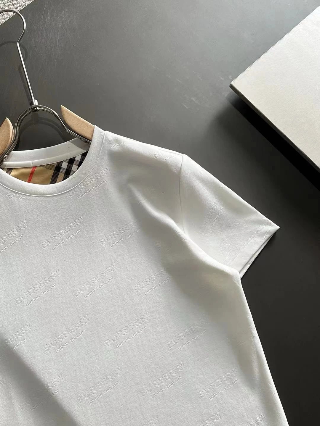 Burberry Classic White Cotton Embossed Logo T-Shirt