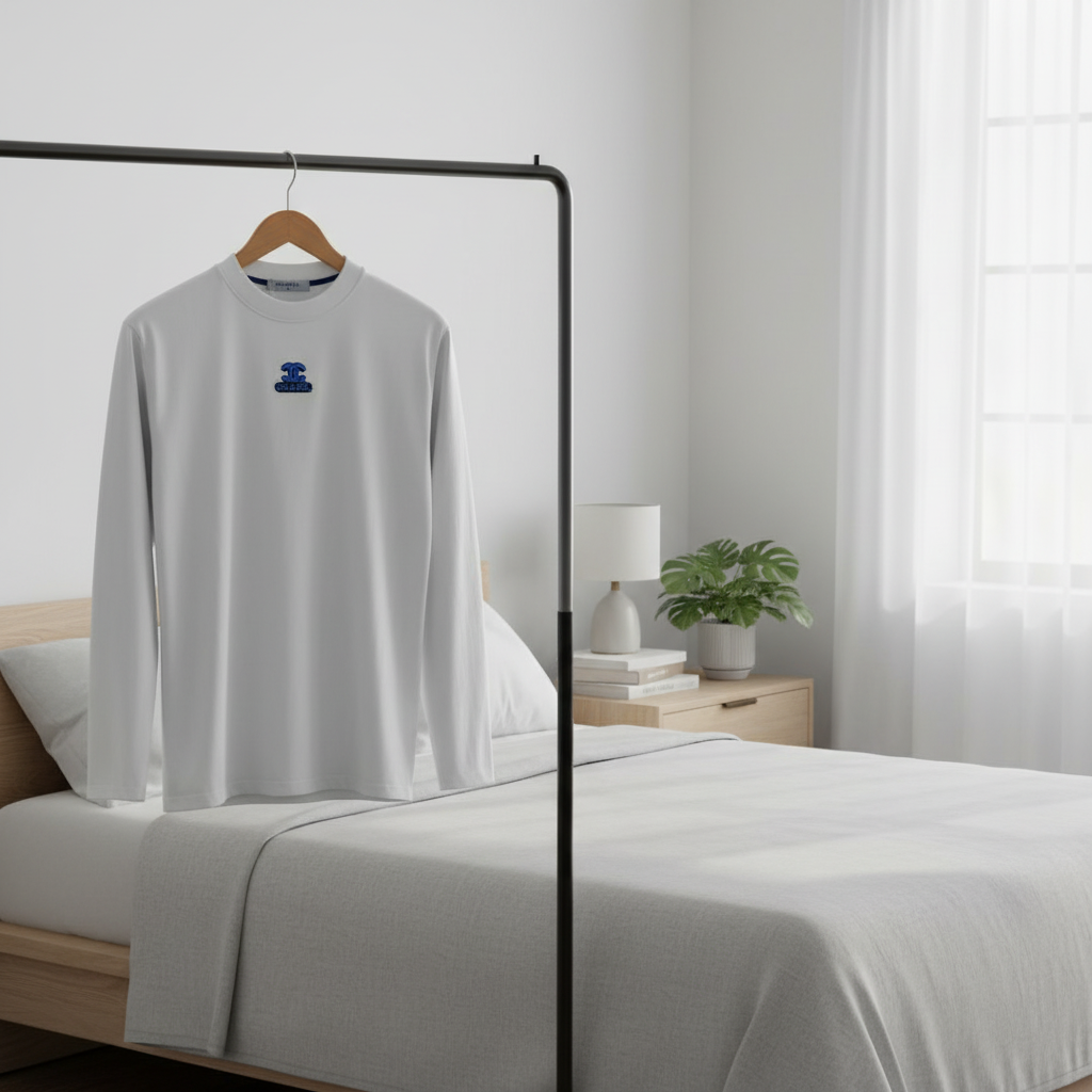 CHANEL White Logo Cotton Long Sleeve Hoodie