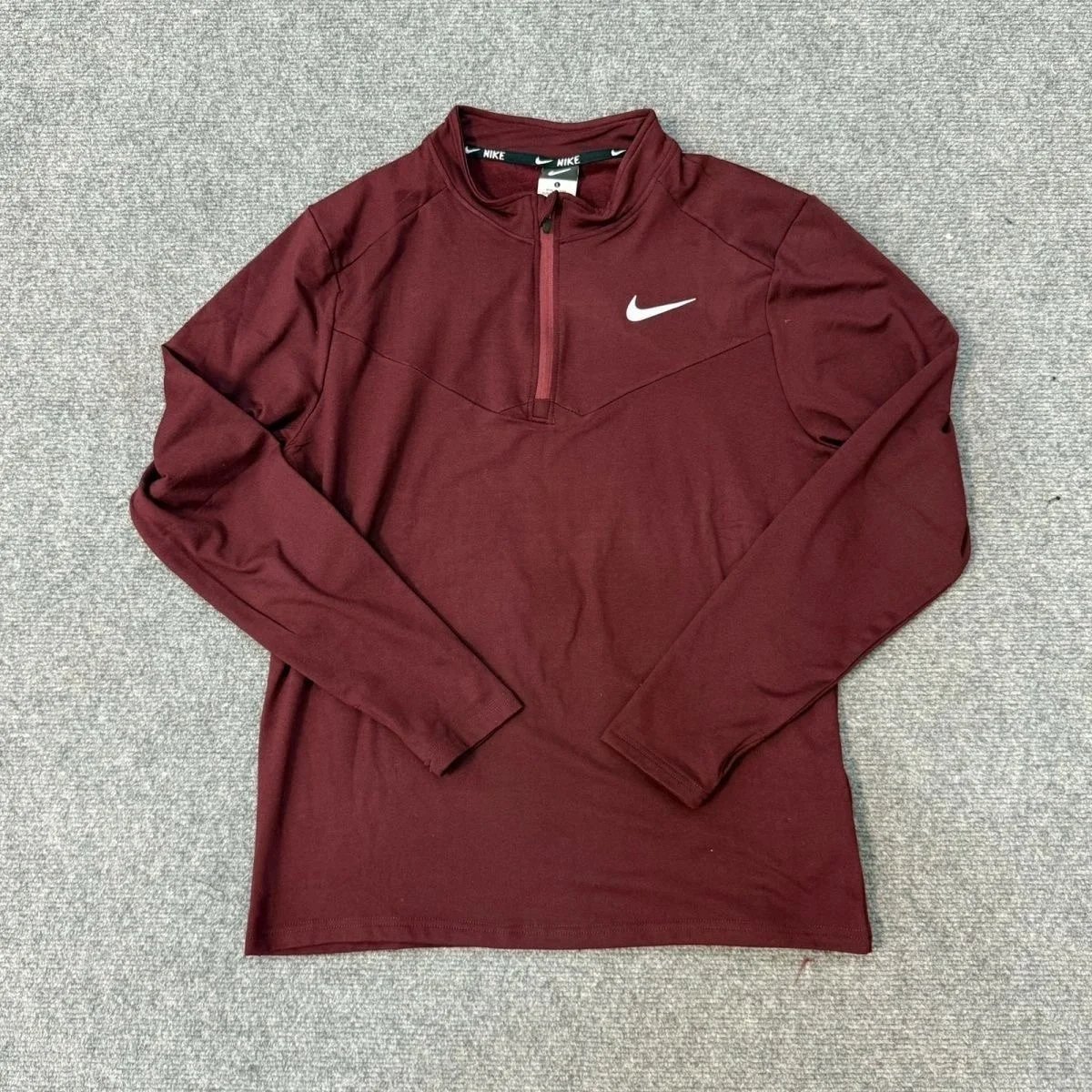 Nike Matching Sets Three-Piece Sportswear Set with Hooded Jacket, T-Shirt and Shorts — Half-zip long-sleeve 1