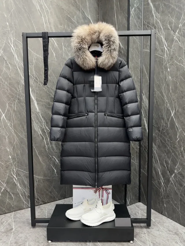 Mengjia25ssM Women's Hooded Quilted Down Coat Detail