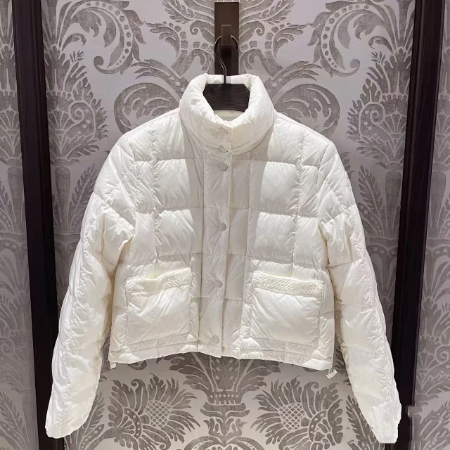 Moncler Jarcieu Woven-Trim Short Women's Puffer Detail