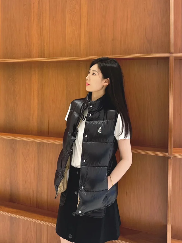 Mengjia 25SS Unisex Patchwork Down Vest Detail
