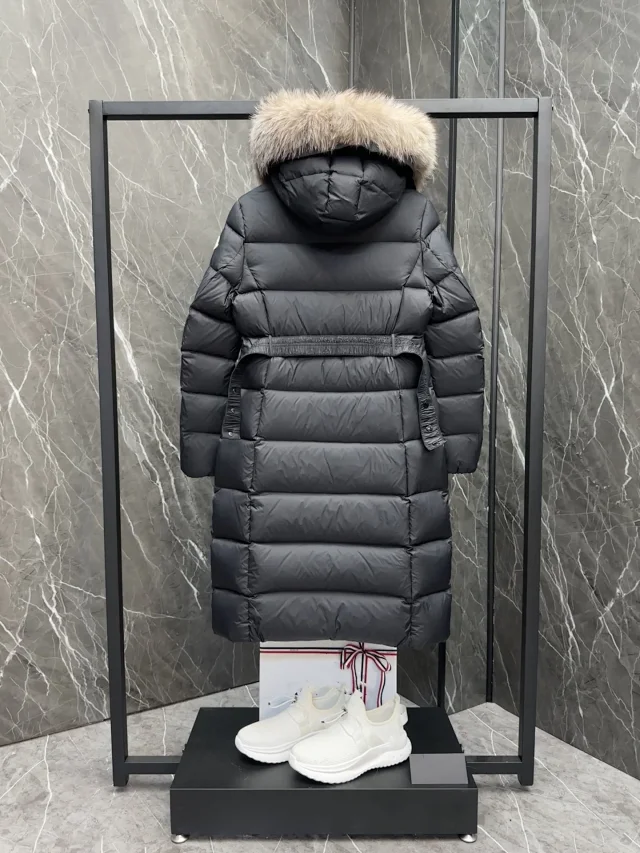 Mengjia25ssM Women's Hooded Quilted Down Coat Detail