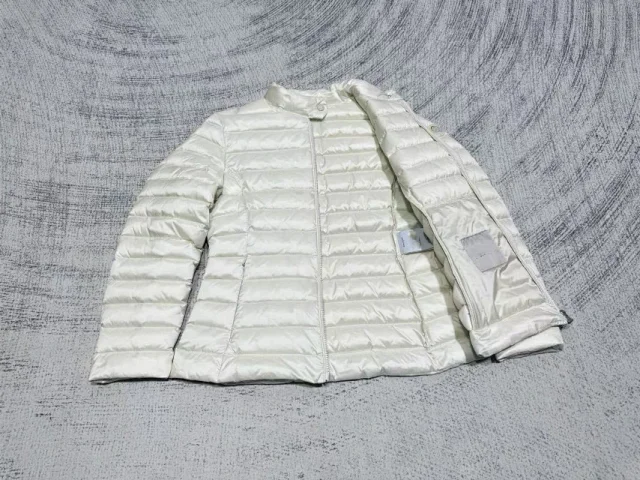 Mengjia Igelle Short Slim Down Jacket Detail