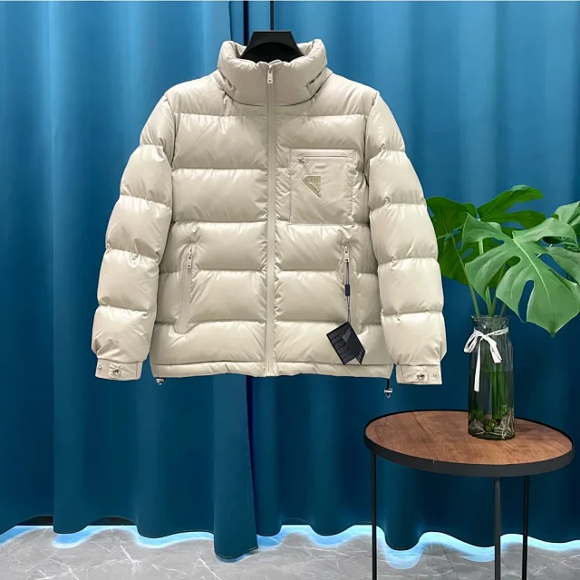 PRA2025 Unisex Minimalist Hooded Down Jacket Detail