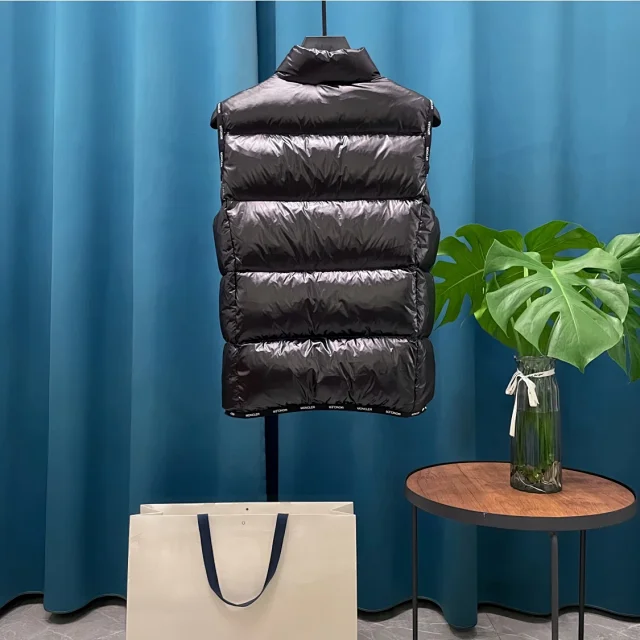 Mengjia 25SS Unisex Patchwork Down Vest Detail
