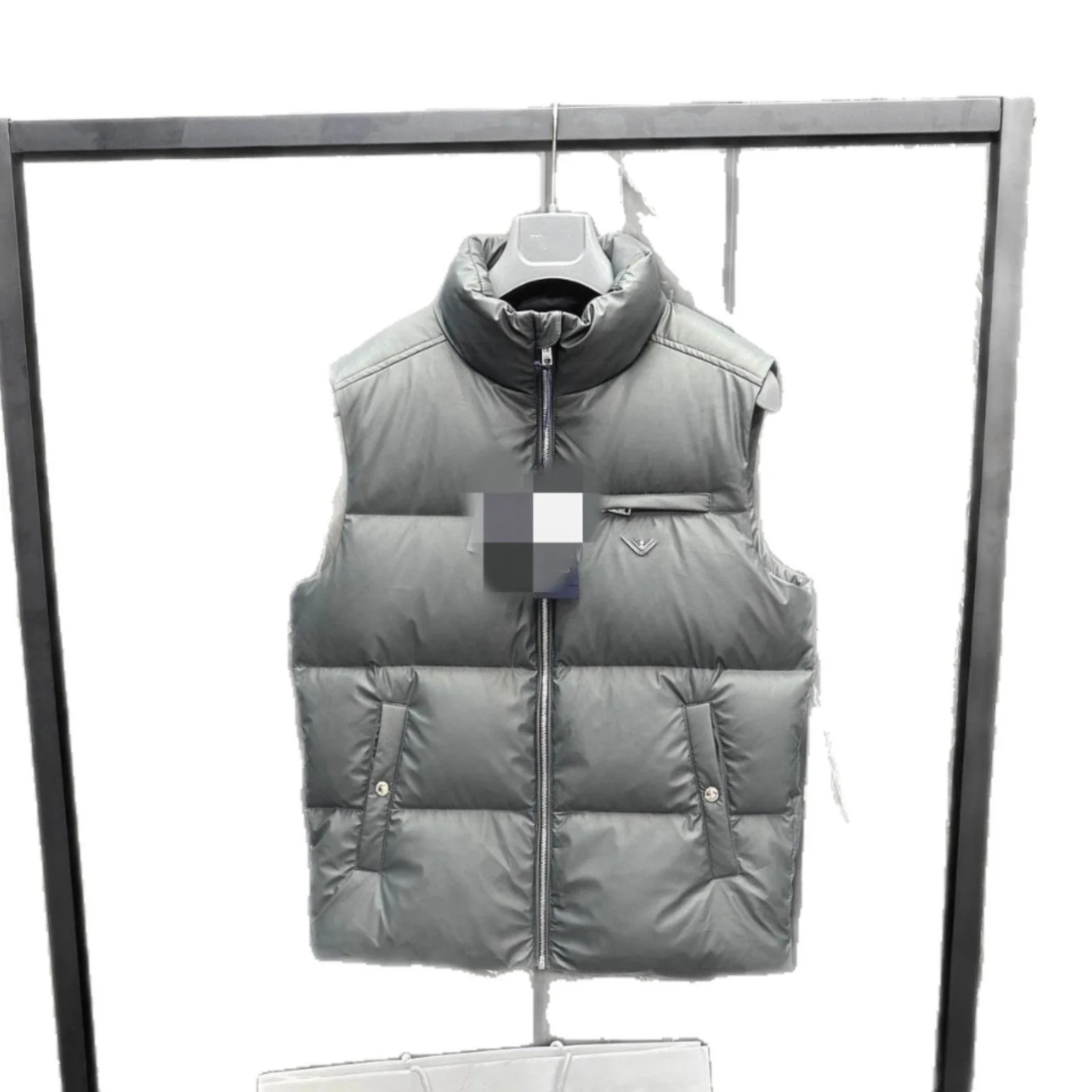 P Men's Triangle Logo Mandarin Vest