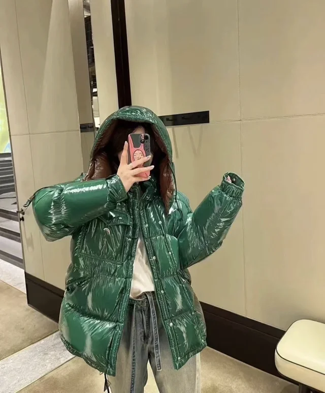 Mengjia Karakorum Men's Cropped Hooded Puffer Detail