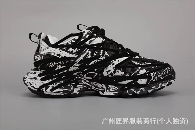 Balenciaga Paris 3 Low-Top Graffiti Sneakers Detail