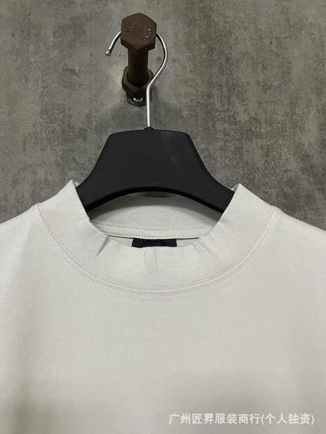 Balenciaga SS25 Double-B Print Unisex Tee Detail