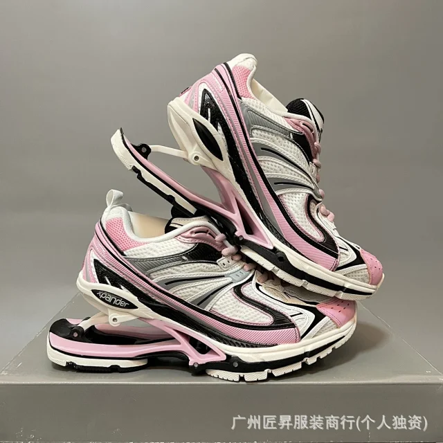 Authentic Balenciaga 6.0 Retro Sneakers SS25 Detail