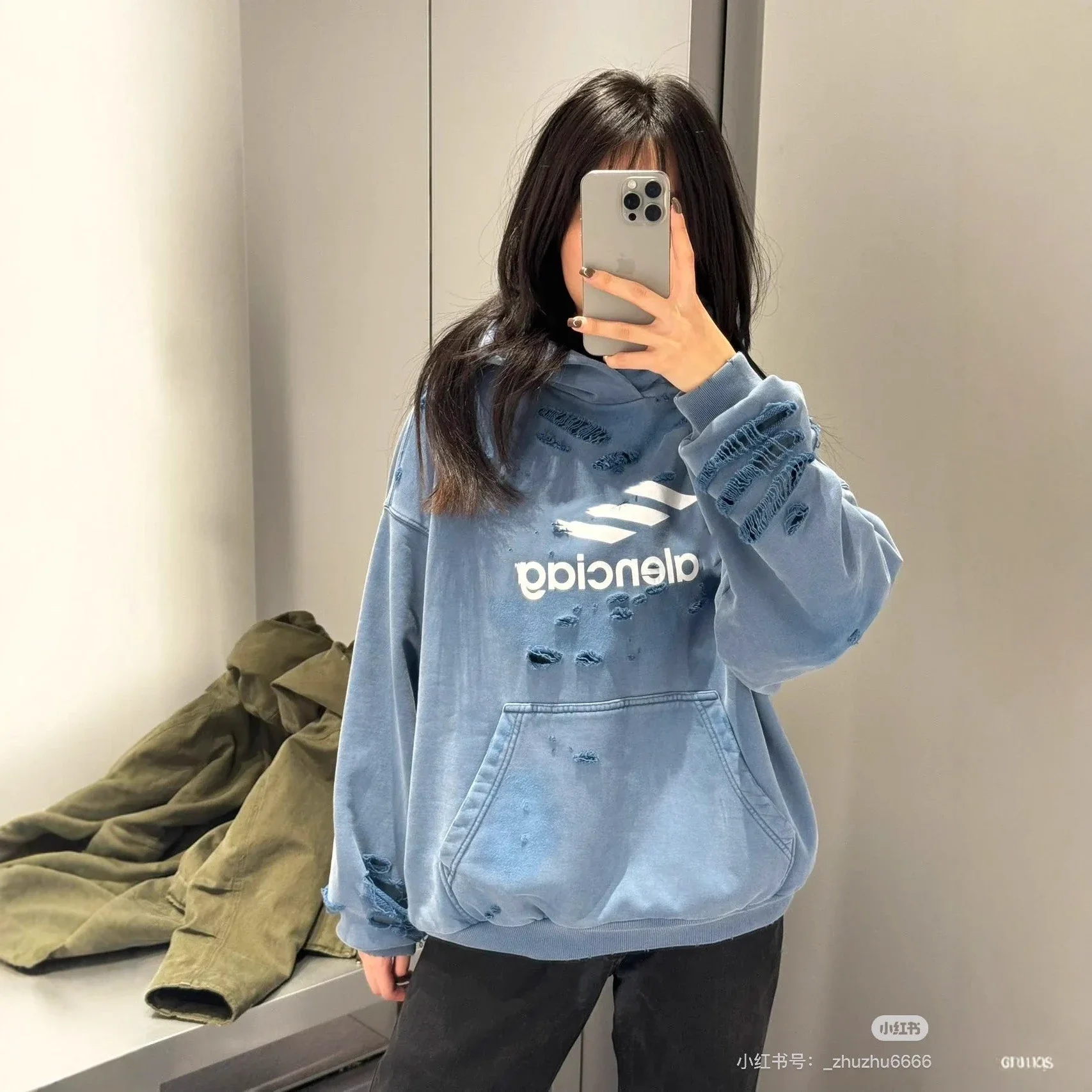 B A/W Distressed Hoodie Unisex