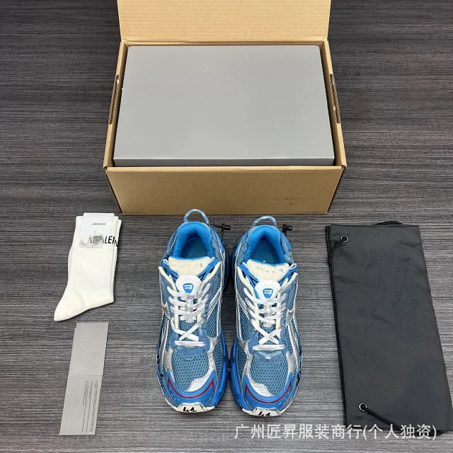 Balenciaga Graffiti Distressed Casual Sneakers SS25 Detail