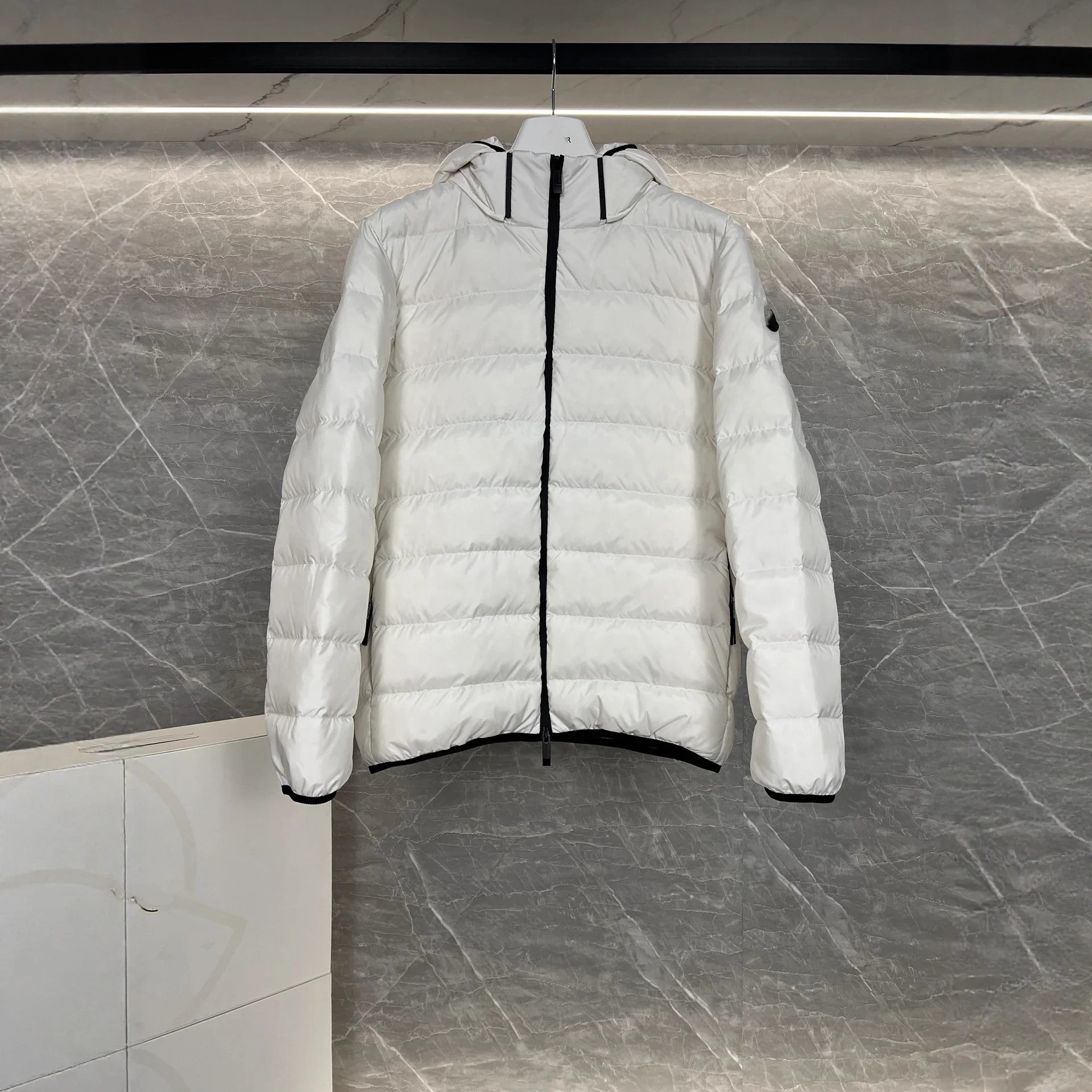 Jeluz Black Label Light Hooded Down Jacket